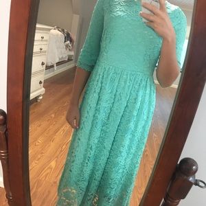 Dainty Jewels Medium Lace Dress