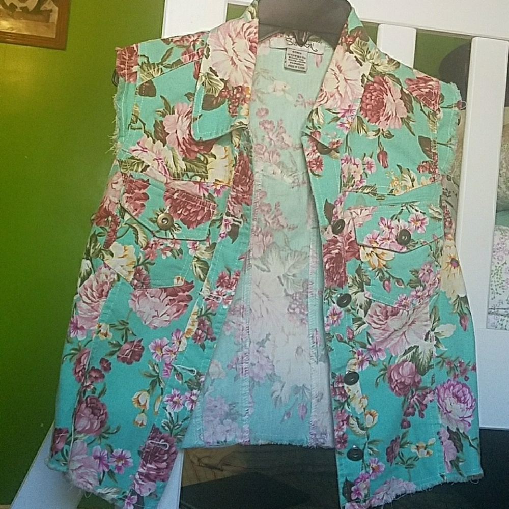 Floral denim vest
