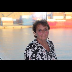 Meet your Posher, Gloria