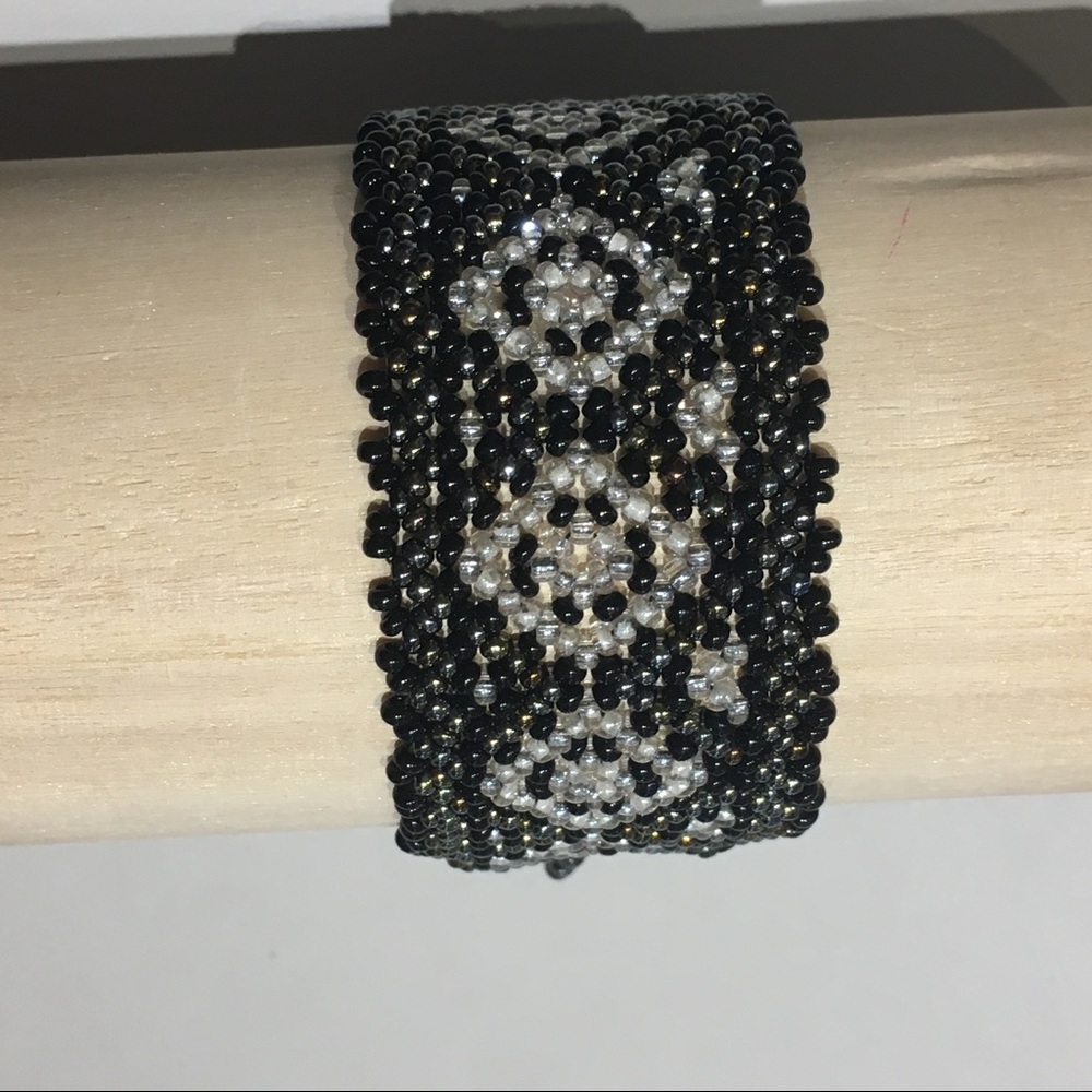 Beaded bracelet - Picture 4 of 5
