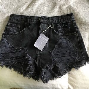 Carmar slim high rise black shorts
