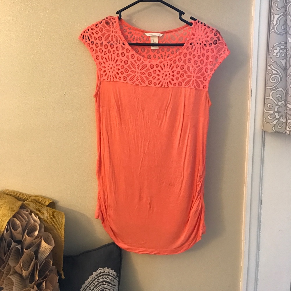 Coral stretchy top