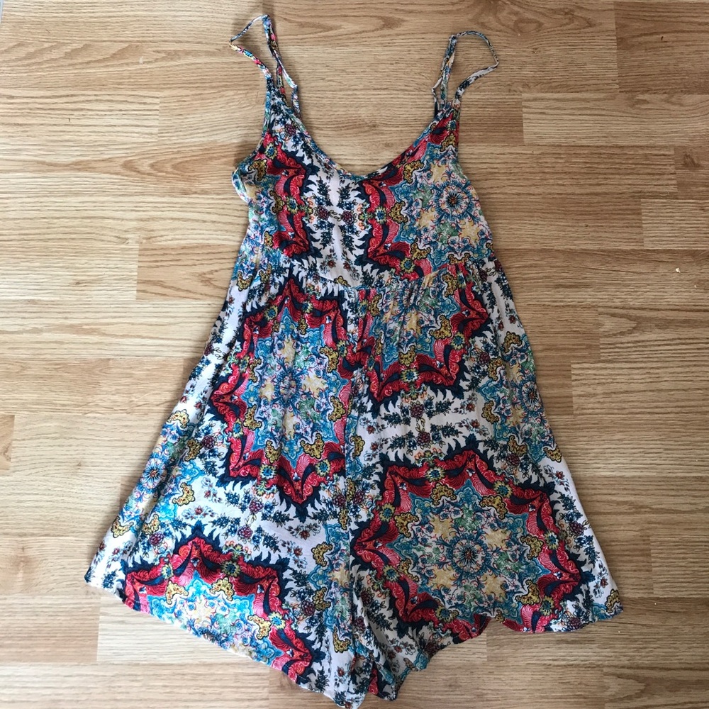 Nwot! Romper. Size small