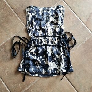 Limited business top size XS