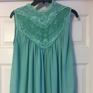 Boutique top in Mint Green