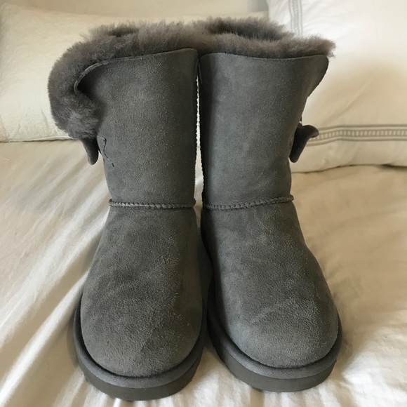 UGG Bailey Bow - Picture 2 of 4