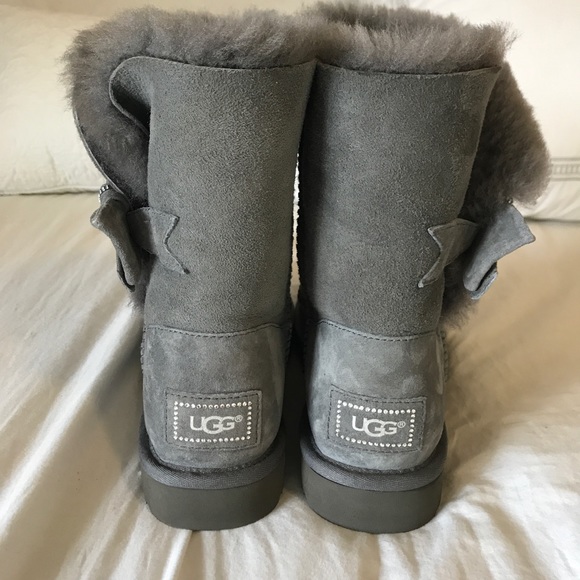 UGG Bailey Bow - Picture 3 of 4