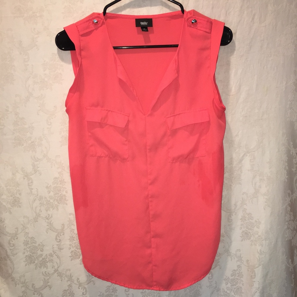 Sleeveless coral tank