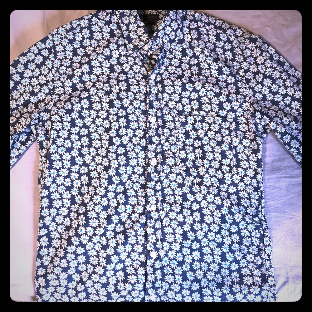 J Crew button down. Size small. Men's wear