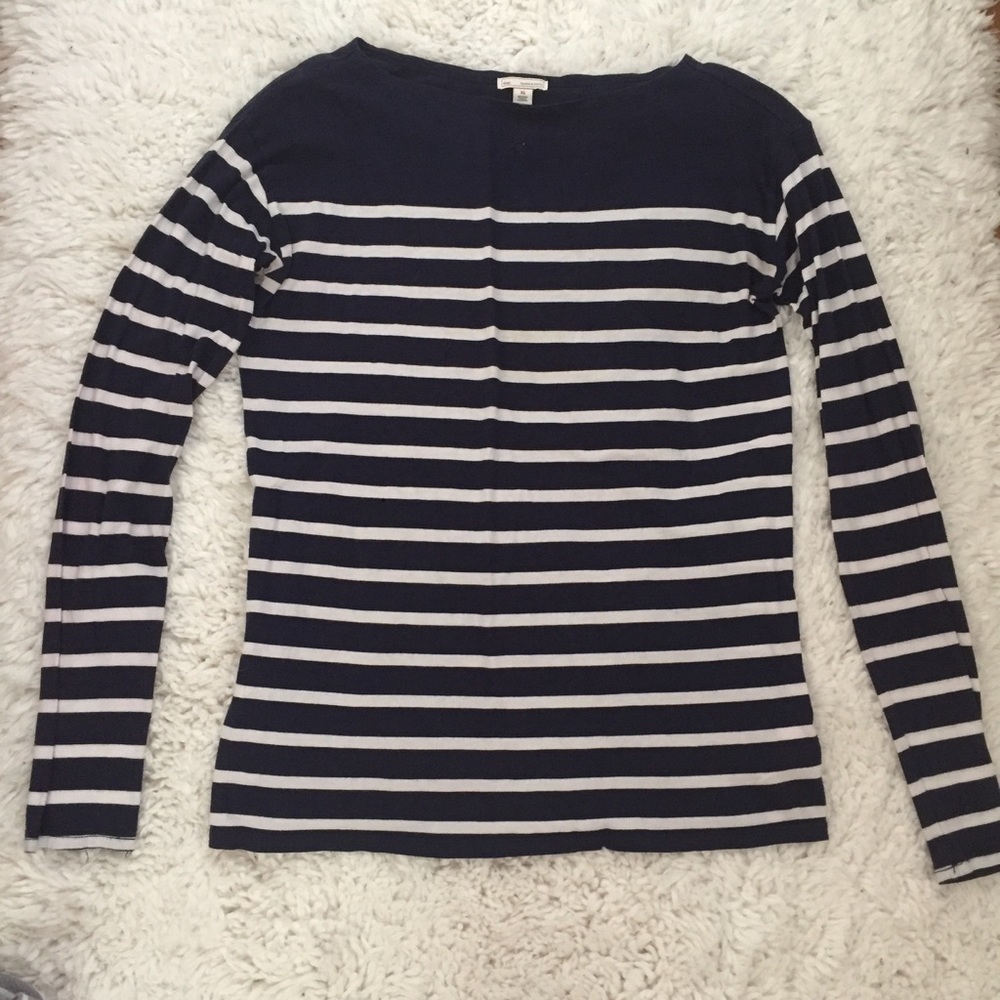 Gap XS Top