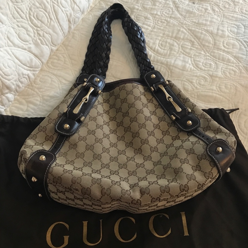 Gucci hand bag