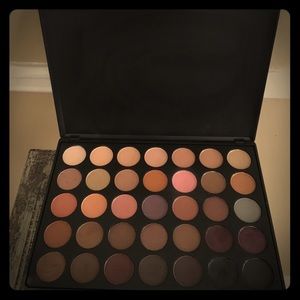 Morphe Eye Shadow Color Palette Color 35