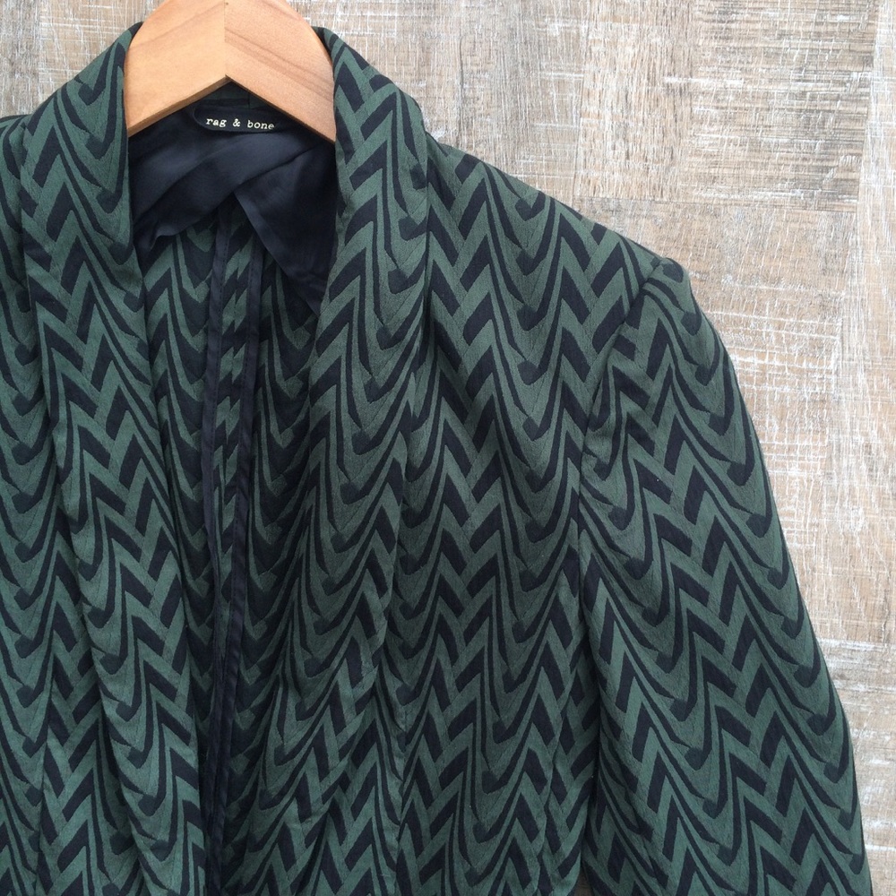 Fall! 🍂 Rag & Bone chevron blazer