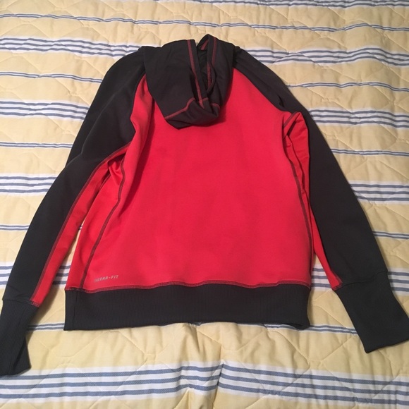 Nike Therma Fit Hoodie - Picture 2 of 2