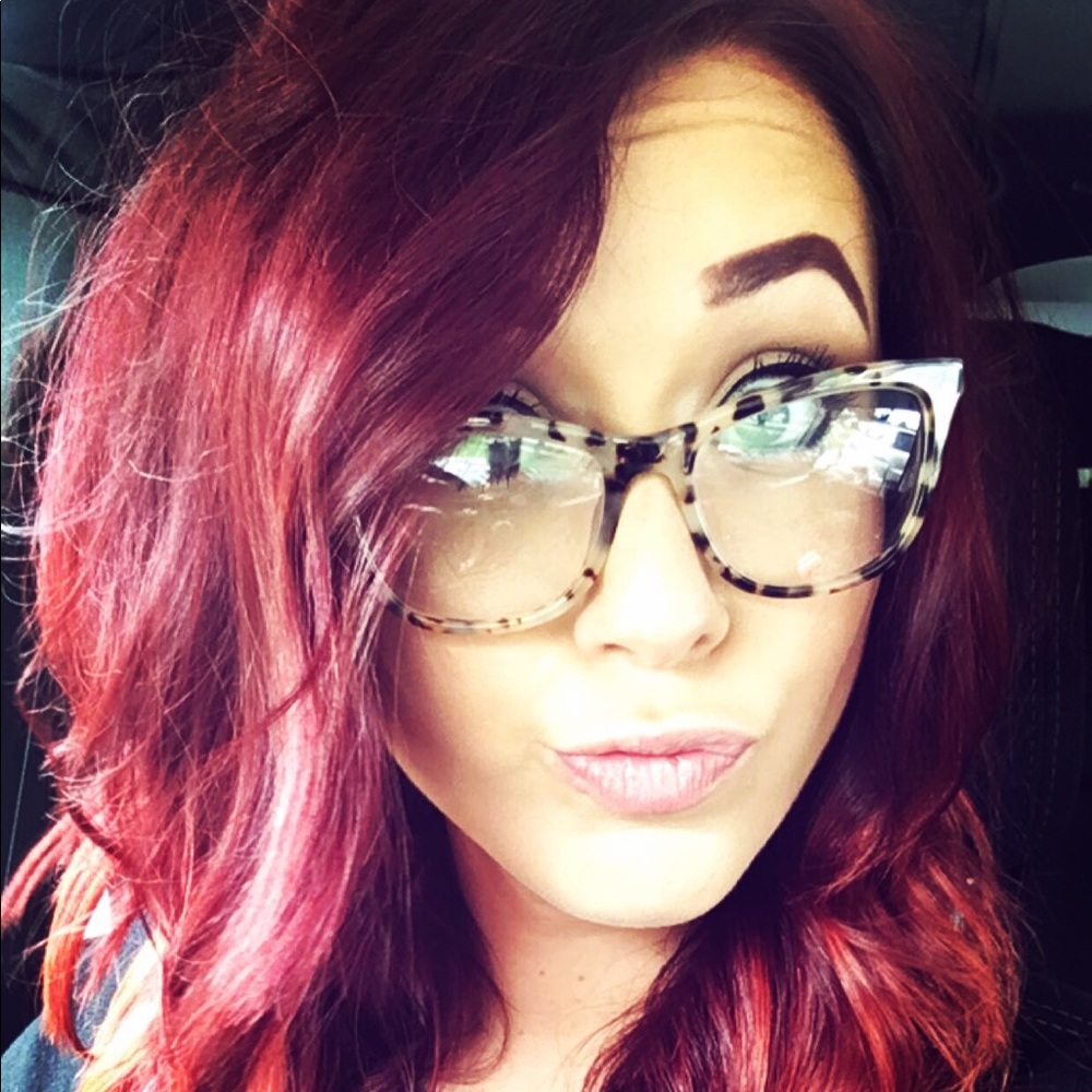 Meet your Posher, Jessica