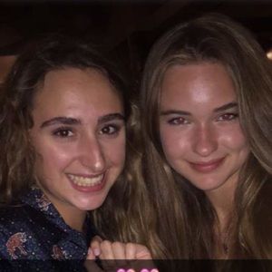 Meet your Posher, Pola