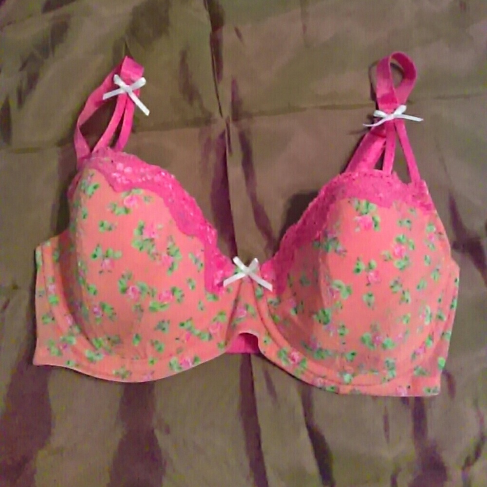 Betsey Johnson Floral bra size 32 DD
