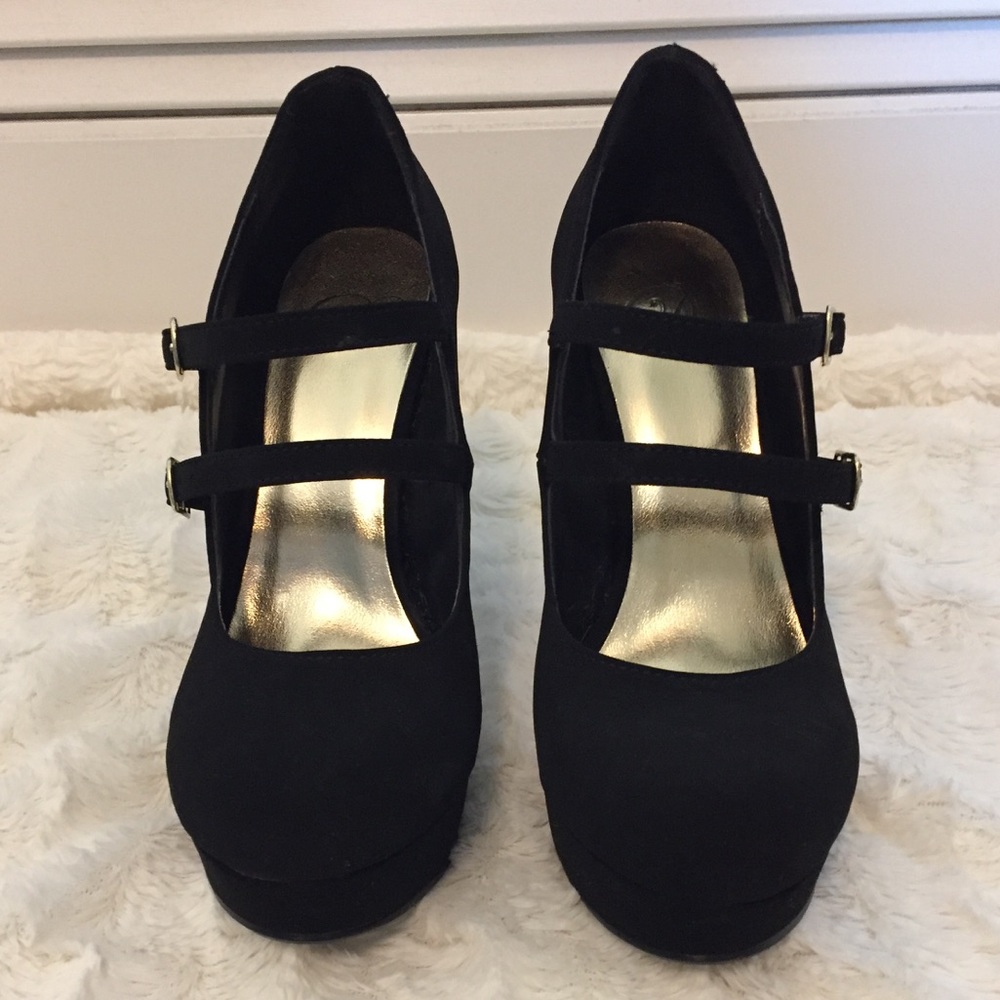 Black Suede Strappy Pumps