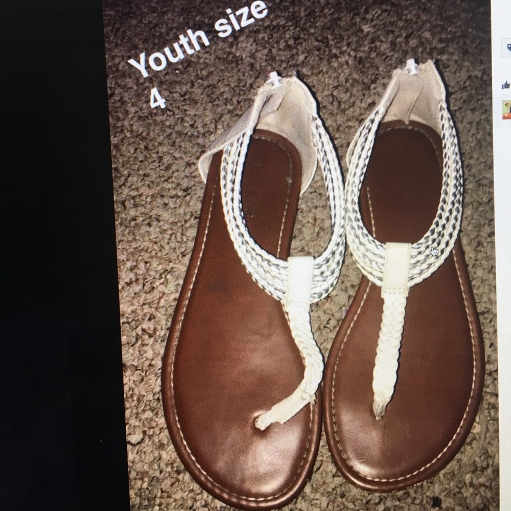Youth size 4 sandals