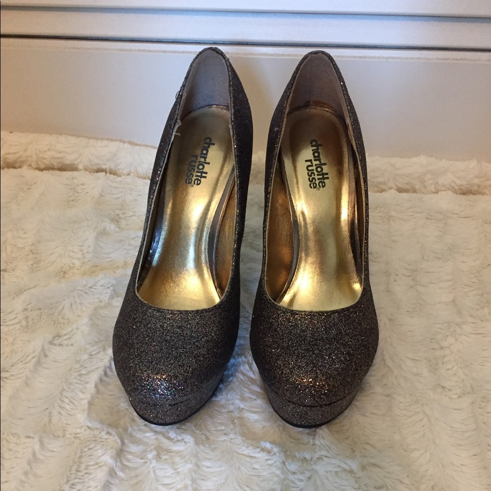 Multi-color glitter platform pumps
