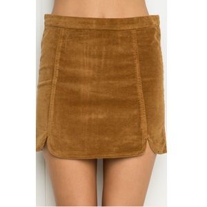Brandy Melville Raquel Skirt