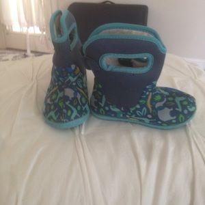 Bogs- toddler boy- 6