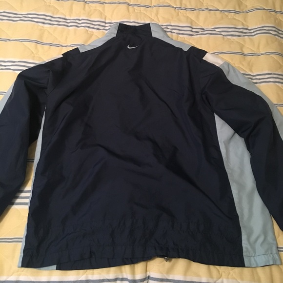 Blue nike windbreaker - Picture 2 of 2