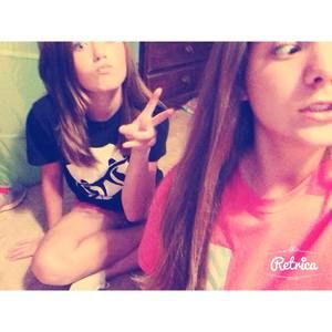 Meet your Posher, Caitlin