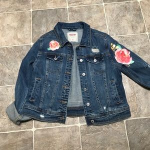 Missimo destroyed jean jacket added embellishmentM