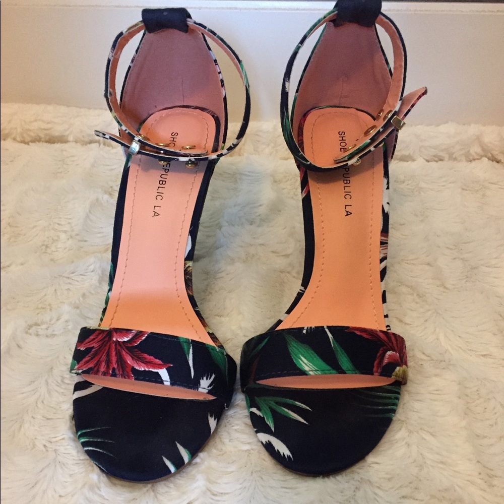 Floral strappy heeled sandals