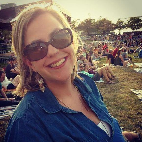Meet your Posher, Caitlin - Picture 1 of 1