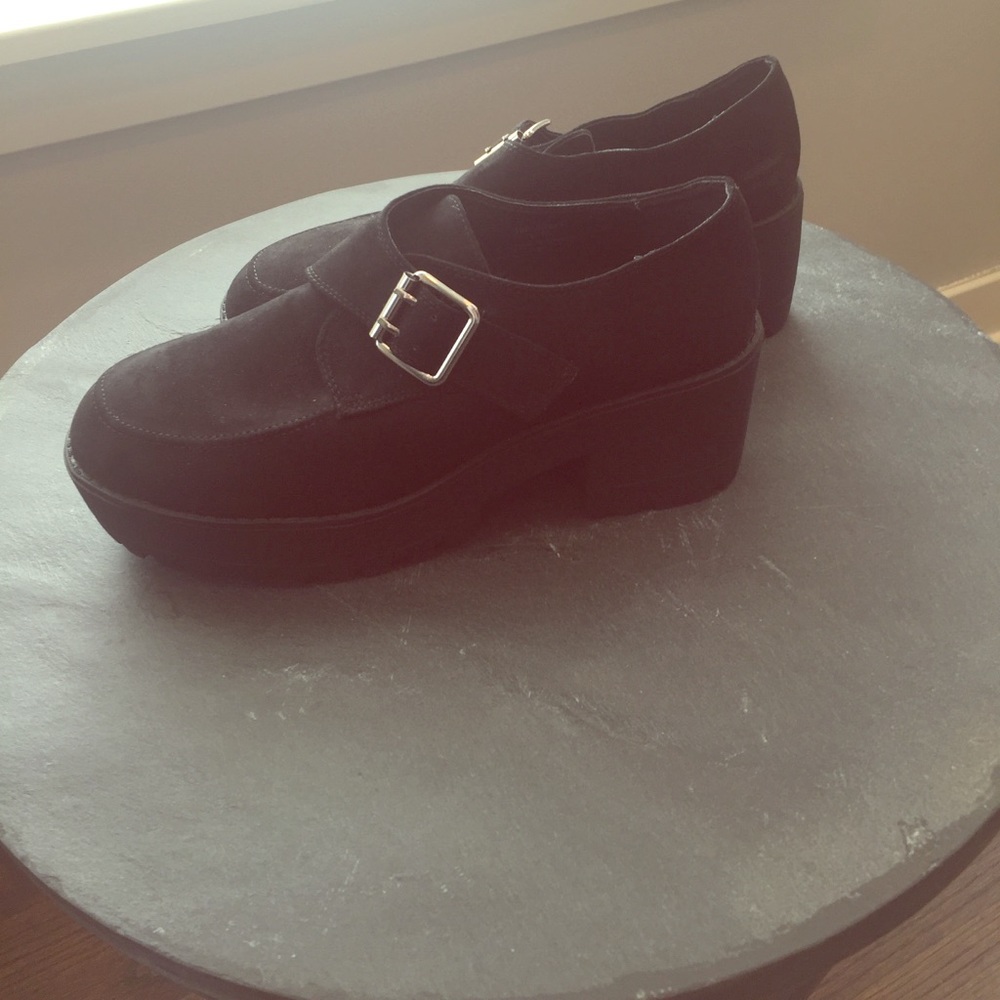 New with tags!  Topshop platform shoes 40