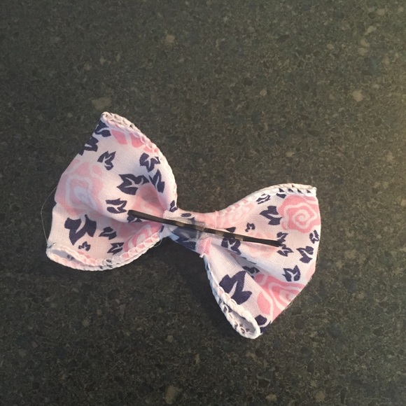 Bows! - Picture 2 of 5