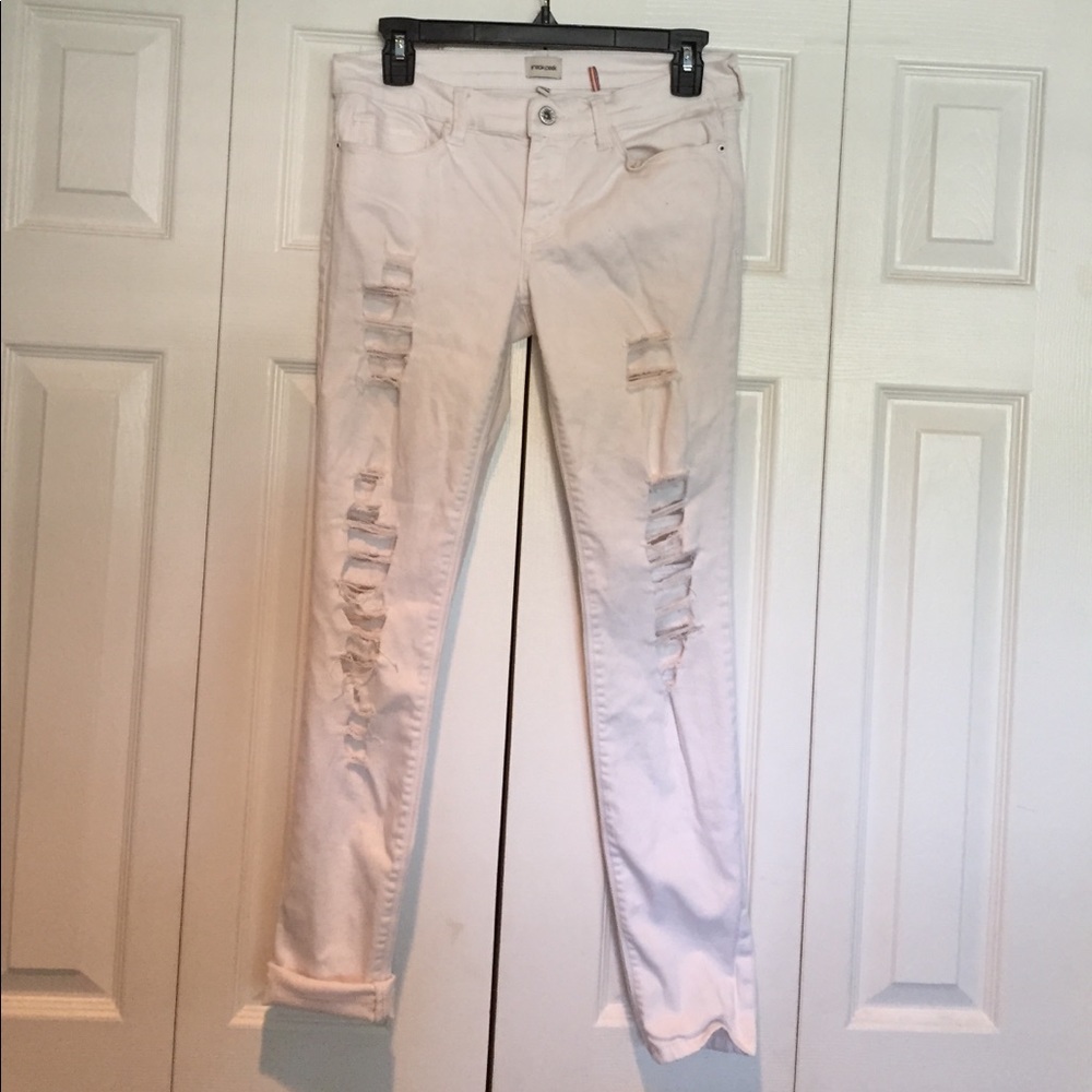 WHITE LOW RISE SKINNY JEANS