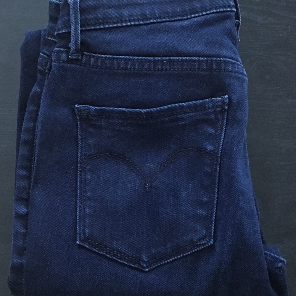 ‼️SOLD‼️ Levi's Skinny Jeans/Leggings