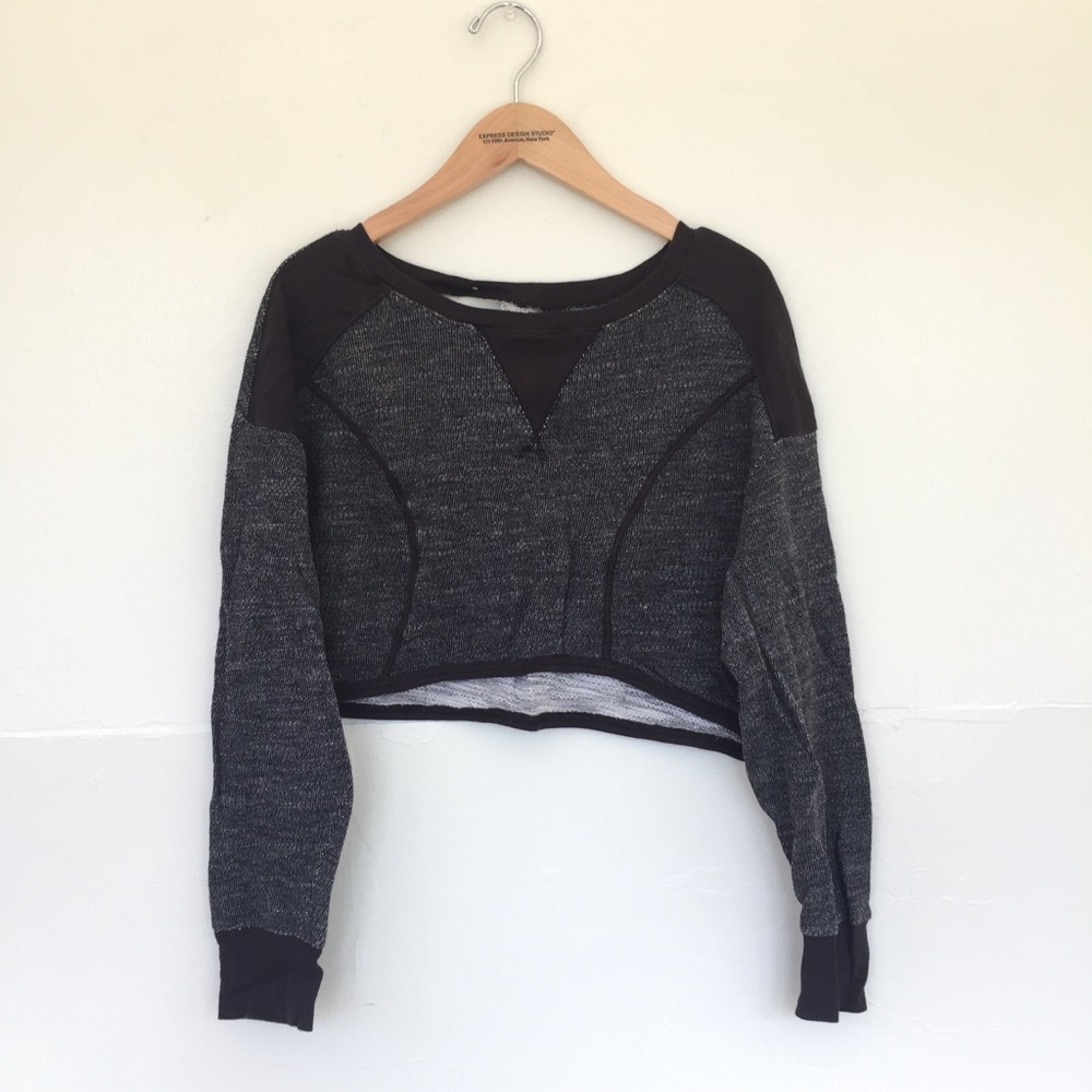 Silence & noise crop sweater