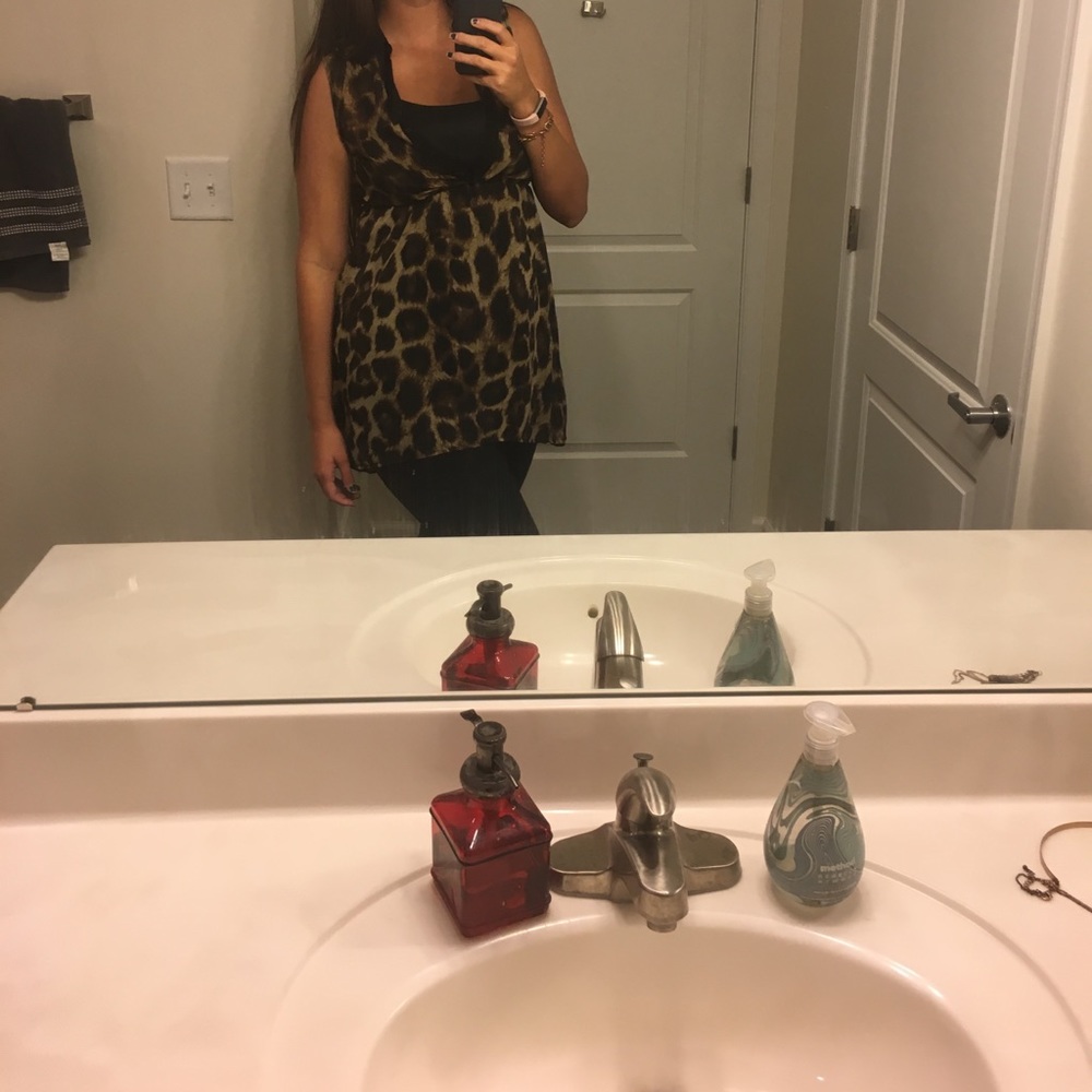 🐾 Cheetah Sheer Top with Tank Top Sz L