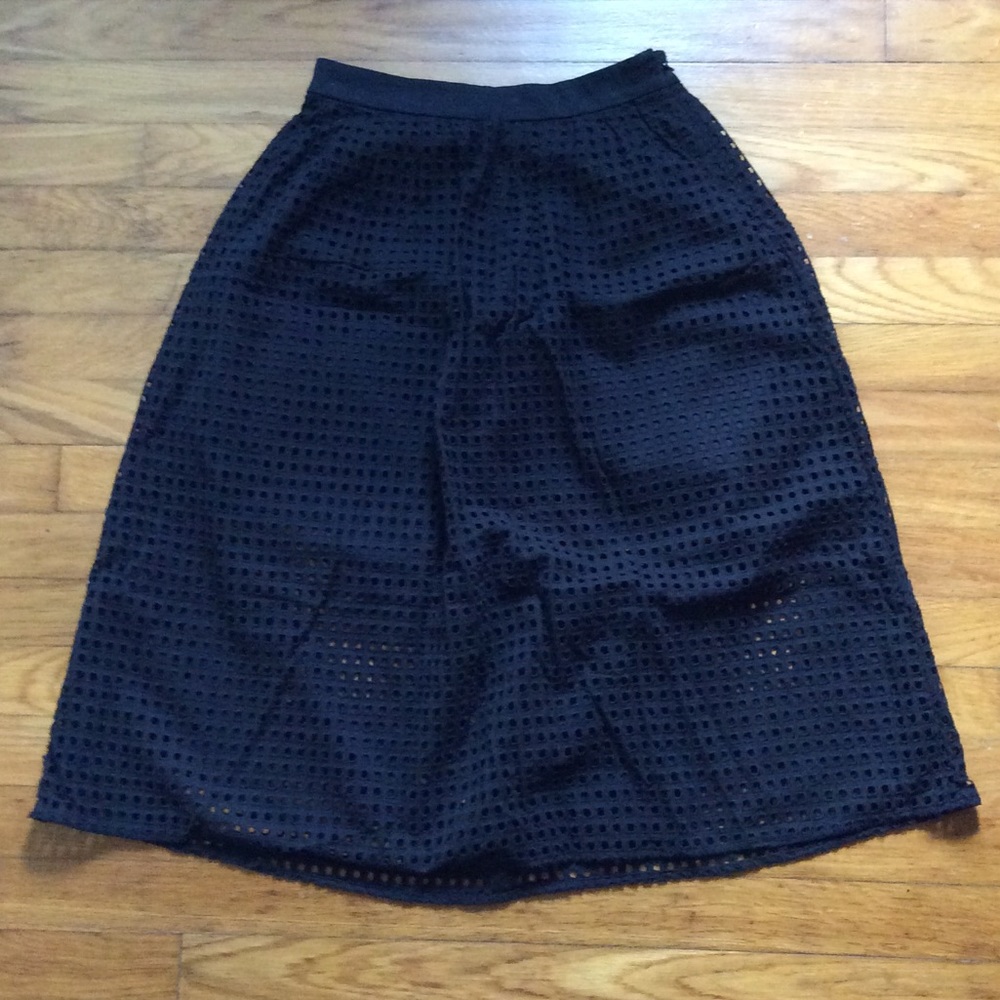 Mango eyelet skirt. Size US2