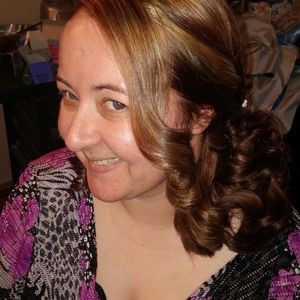 Meet your Posher, Lenora