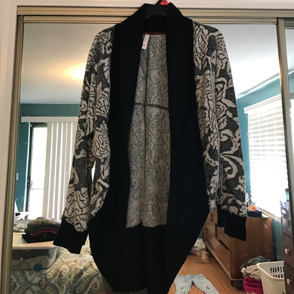 Cocoon Style Cardigan/Sweater