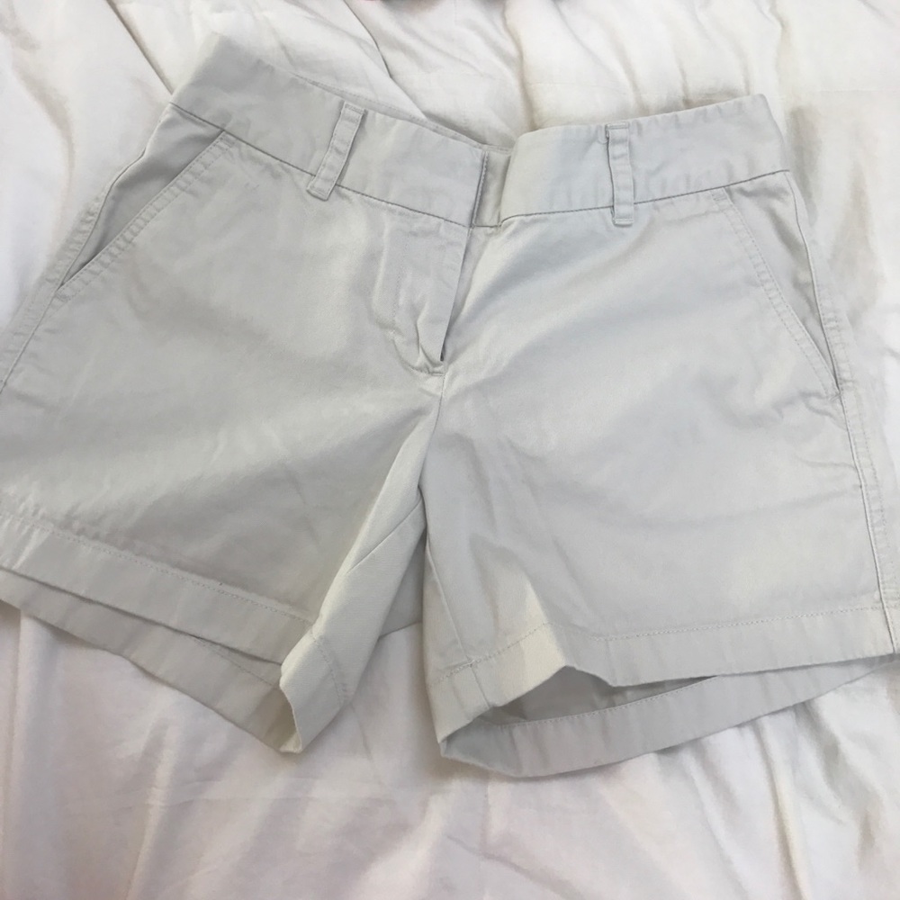 Vineyard Vines Khaki Shorts