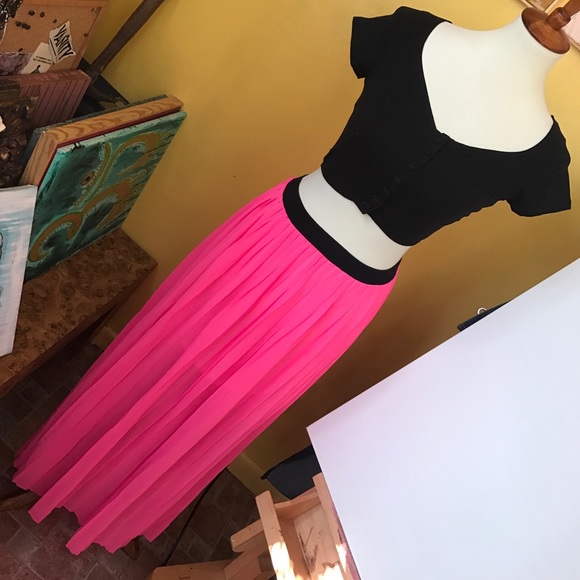 Dresses & Skirts - Hot Pink Pleated Maxi Skirt