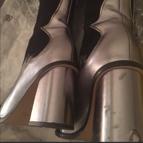 BcBgmaxazria HENRAY RUNWAY TALL BOOTS💫🖤⭐️ - Picture 4 of 5