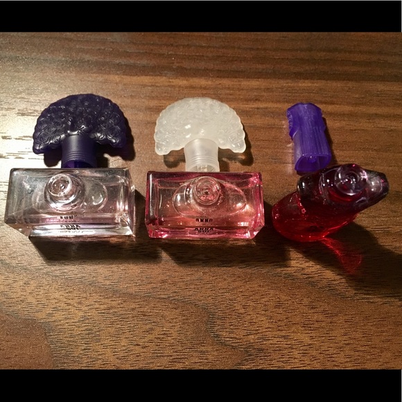 Anna Sui Perfume Set - Picture 3 of 3