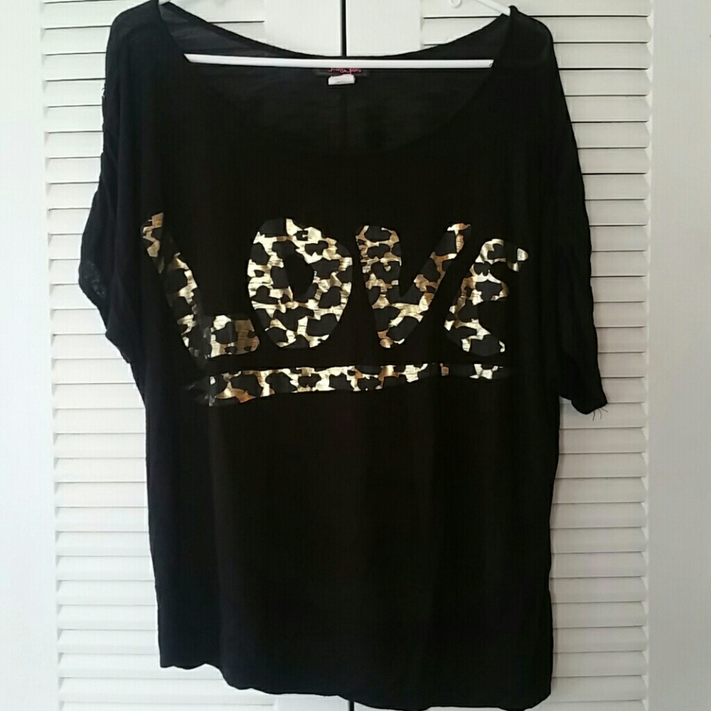 Black top with cheetah "love"