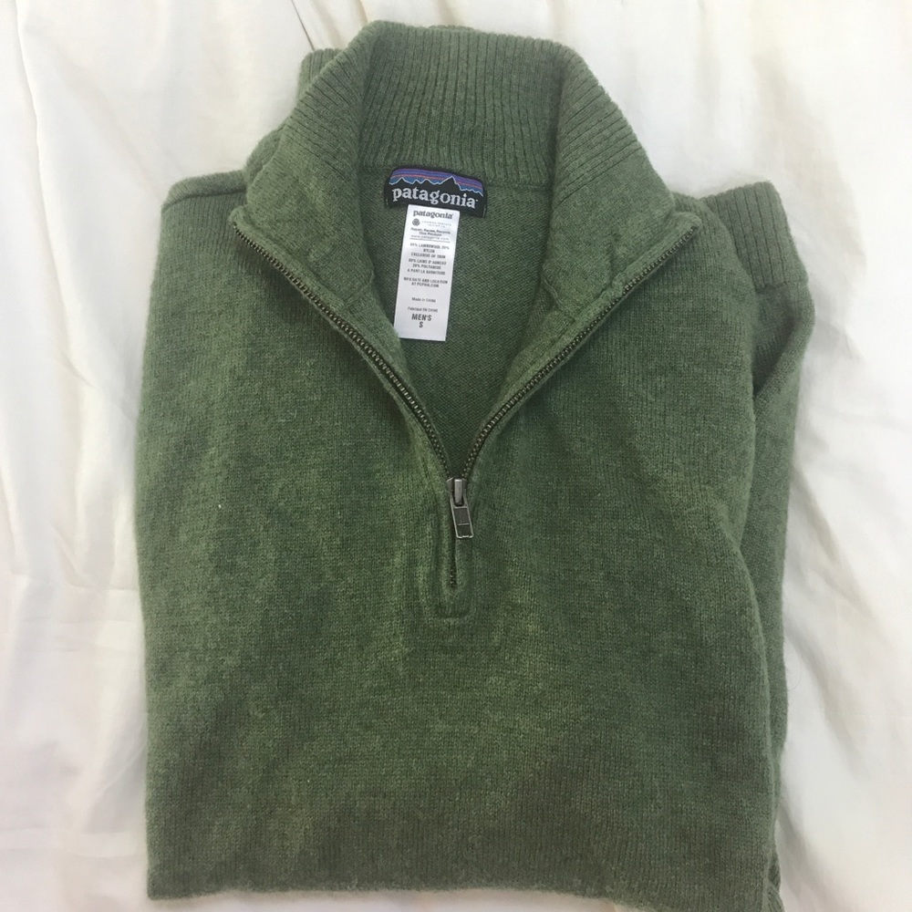 Green Vineyard Vines Sweater