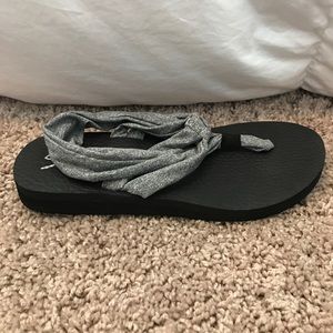 Grey/Black Yoga Sandals