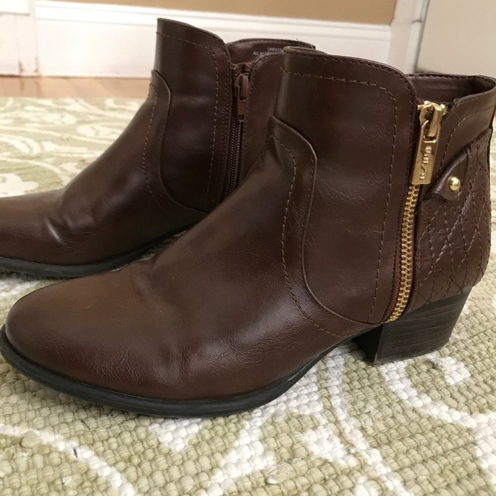 Unisa boot