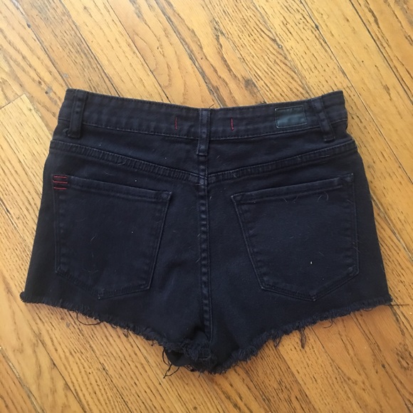 BDG Black Denim Cutoffs - 29 - Picture 3 of 3