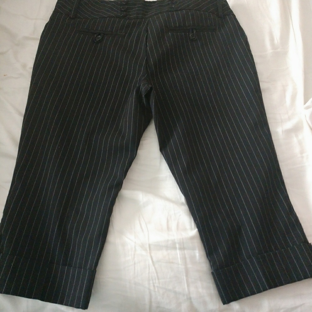 Capris - Picture 2 of 3